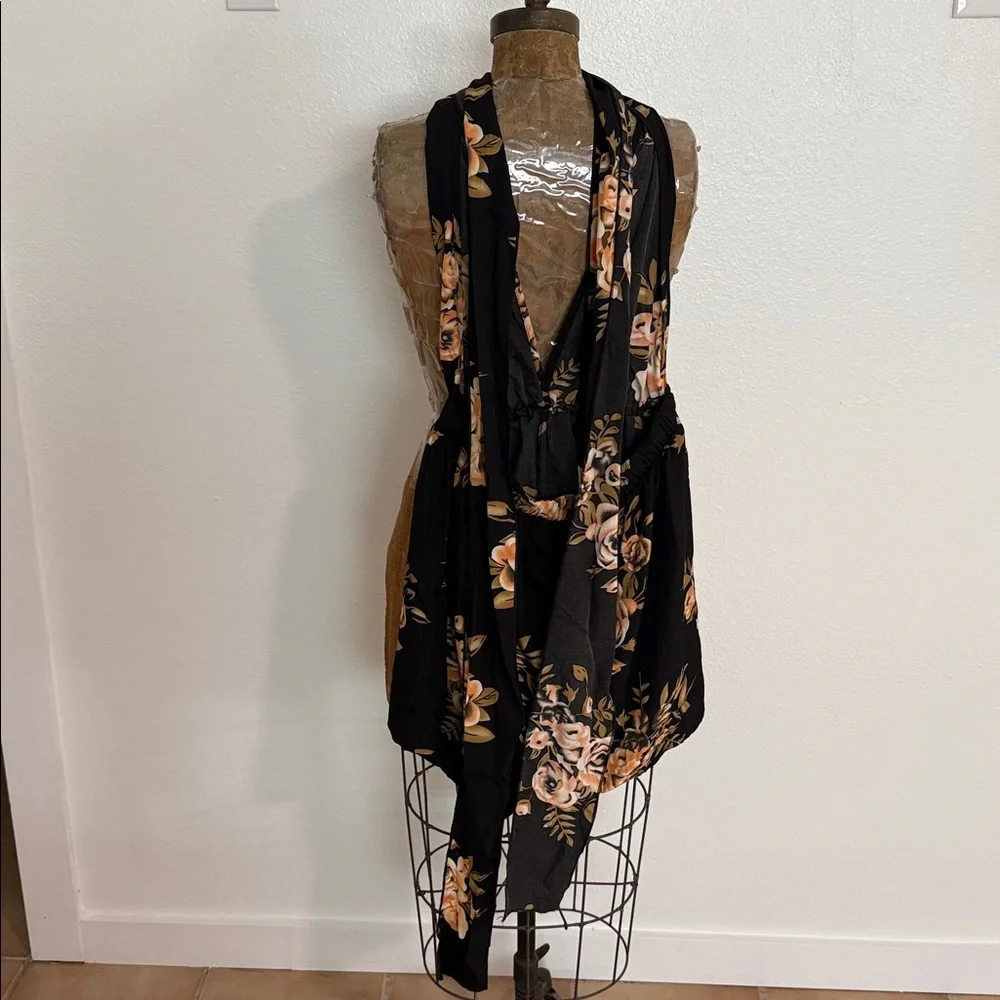 Women’s Floral Black and Orange Halter Romper Size M - Picture 3 of 3